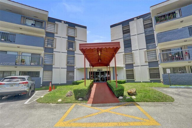 Building Photo - 5700 SW 127th Ave
