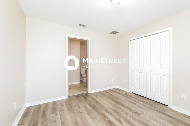 Building Photo - 3 Bedroom Pet-Friendly Home in Kissimmee, FL with Main Street Renewal