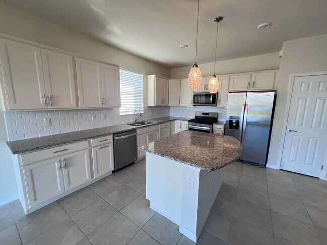 Building Photo - Stunning Lakefront 3/2 Home in the Heart of Babcock Ranch