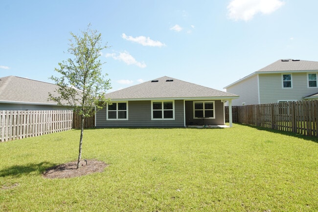 Building Photo - 334 This Way