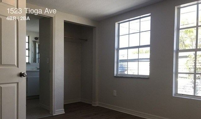 Building Photo - Spacious 4bdrm/2bath Home with 1 car garage ** Section 8 OK ** March 15