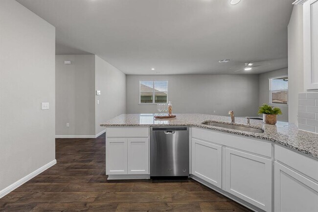 Building Photo - 208 Bunting Ln