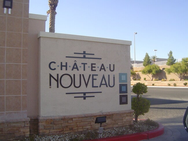 Building Photo - Move-In Ready Condo with Private Balcony & Modern Upgrades