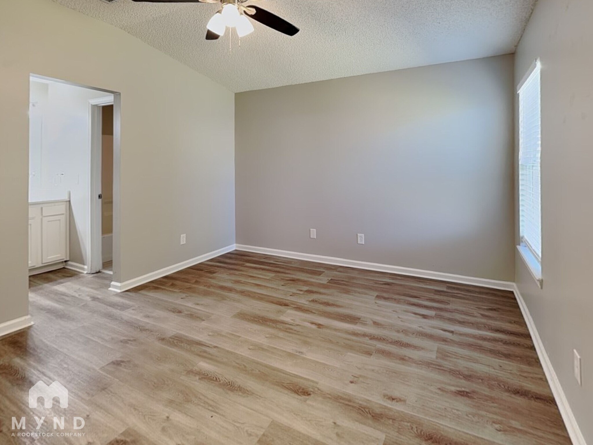 Building Photo - 3442 Volley Dr