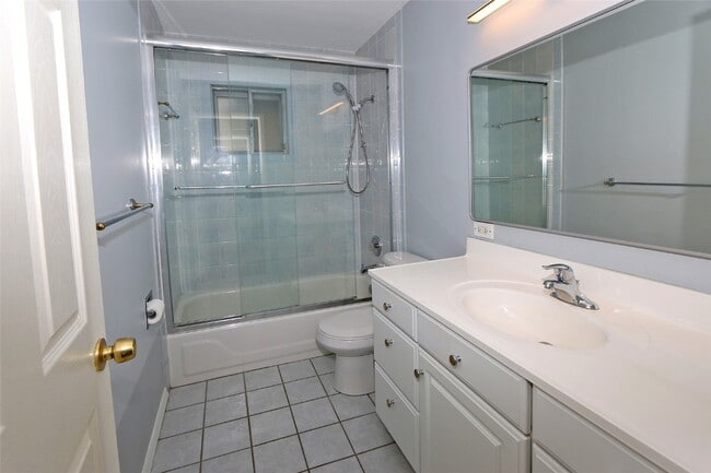 Building Photo - 12901 Fernway Ln