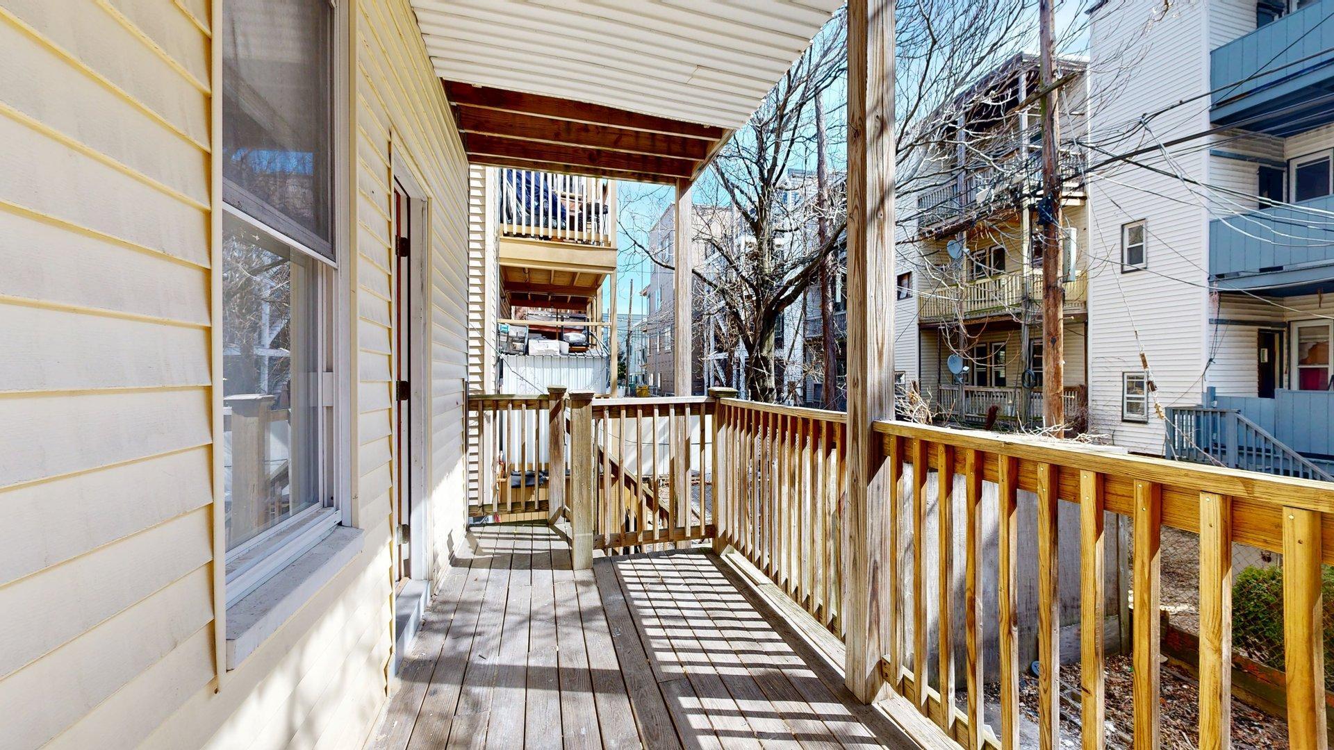Building Photo - 205 Chelsea St