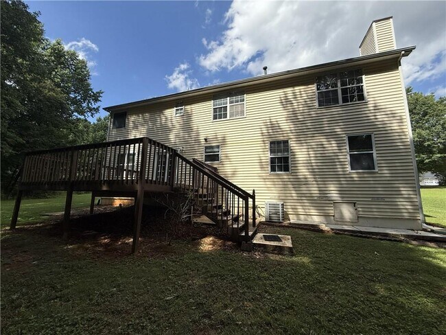 Building Photo - 944 Crossing Rock Dr