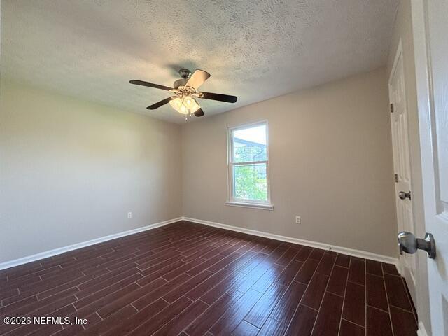 Building Photo - 1747 Papaya Dr N