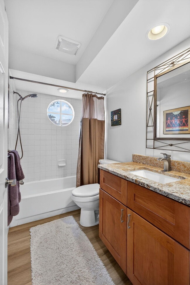 Building Photo - 18221 SE Fairview Cir