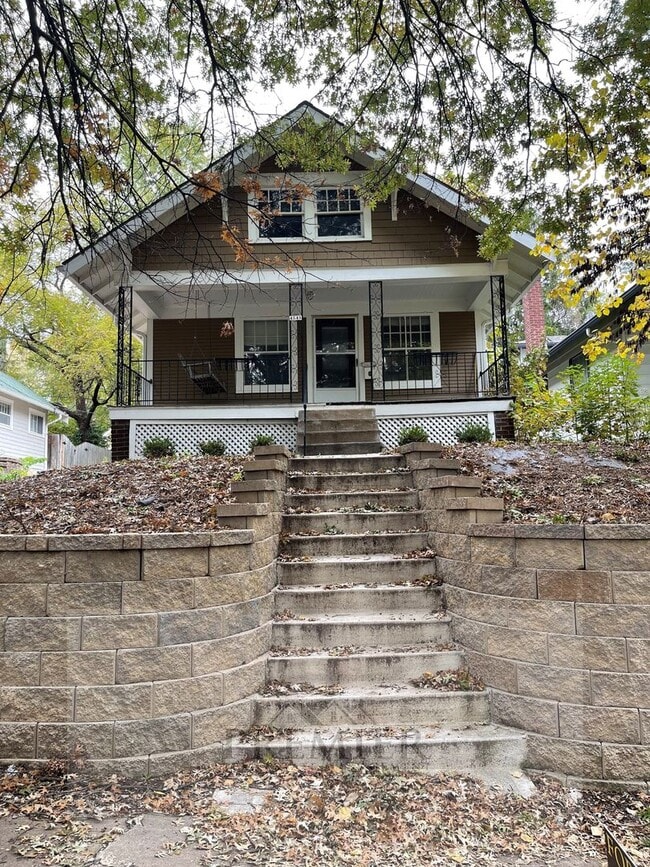 Building Photo - 4545 Fairmount Ave