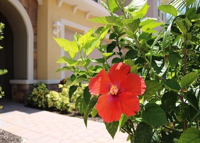 Building Photo - 10850 Alvara Point Dr