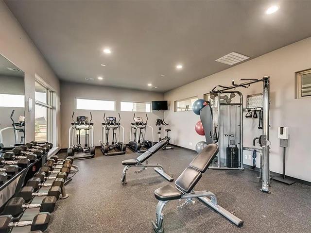 Building Photo - 2310 Hankinson Ln