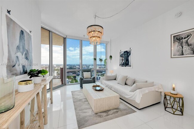 Building Photo - 851 NE 1st Ave