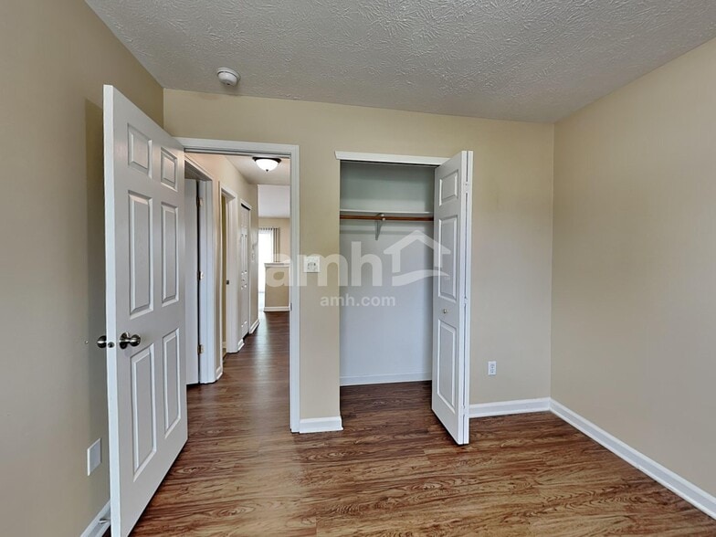 Building Photo - 6714 W Odessa Way