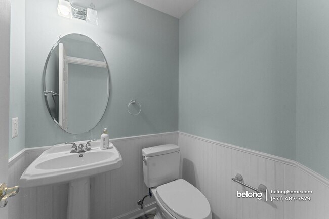 Building Photo - 47339 Blackwater Falls Terrace