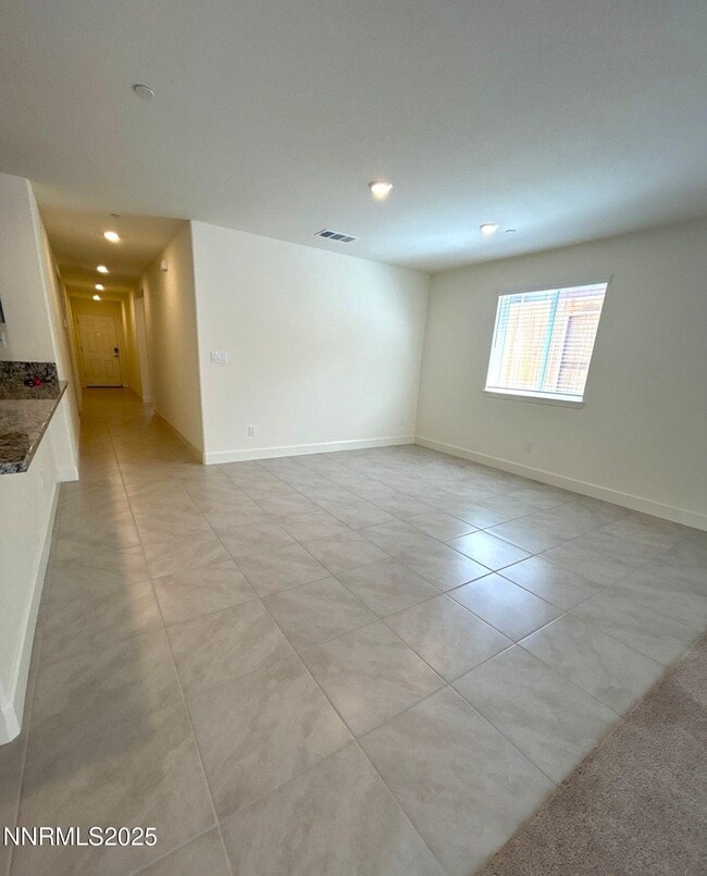 Building Photo - 904 Cascade Range Dr