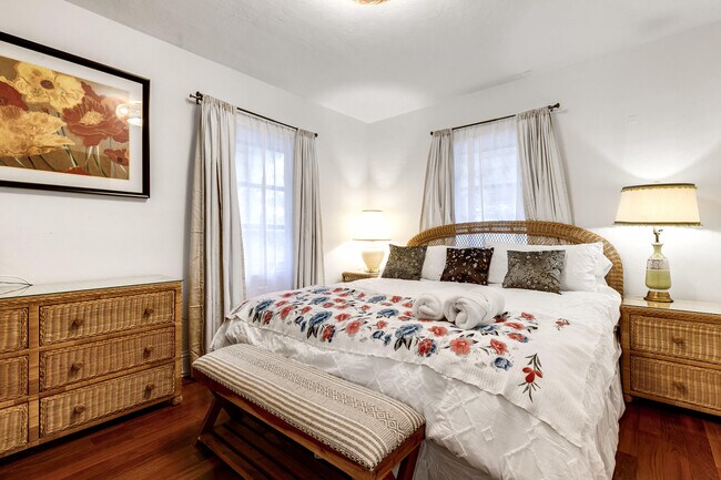 Building Photo - 609 S Arnold Ave