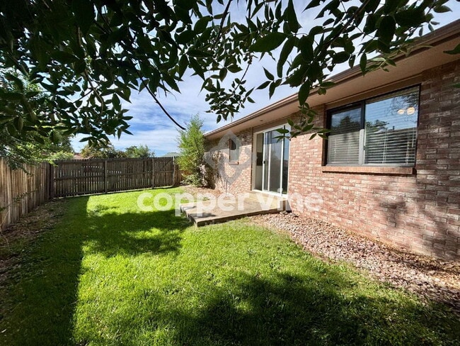 Building Photo - 9774 Fred Dr