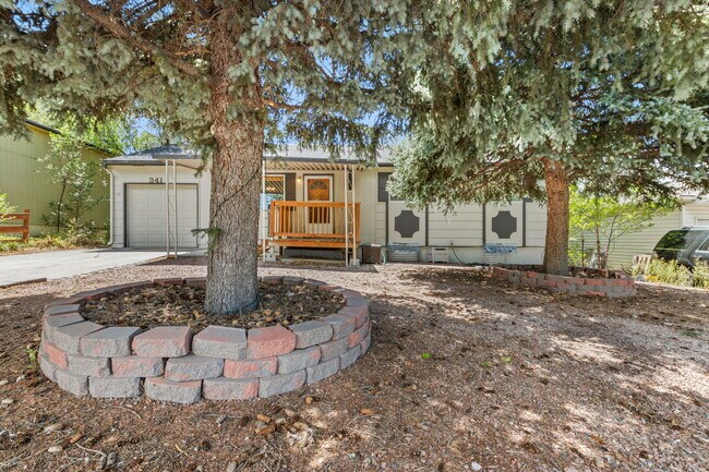 Building Photo - 341 Longfellow Dr