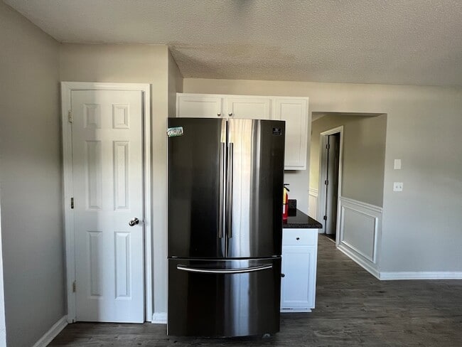 Building Photo - 448 Canoga Ct