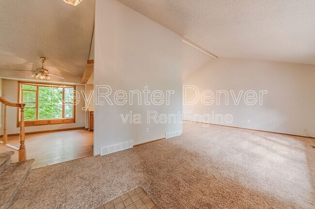 Primary Photo - 16565 E Girard Ave