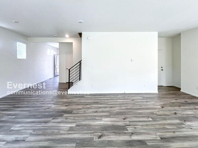 Building Photo - 3858 Riviera Ct