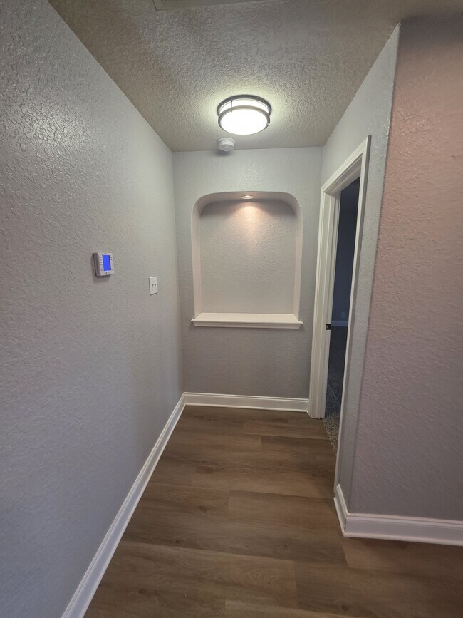Building Photo - 7119 Capricorn Way