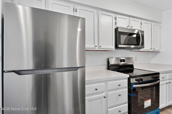 Building Photo - 2107 Hidden Grove Ln