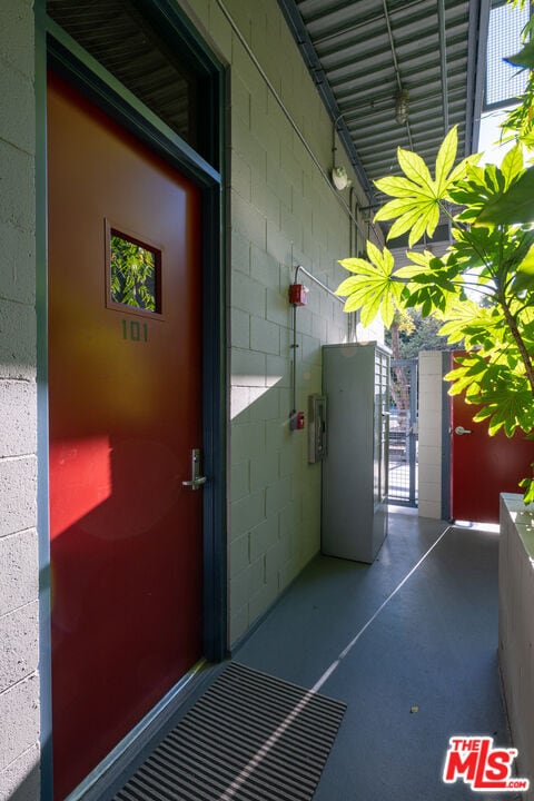 Building Photo - 710 Orlando Ave