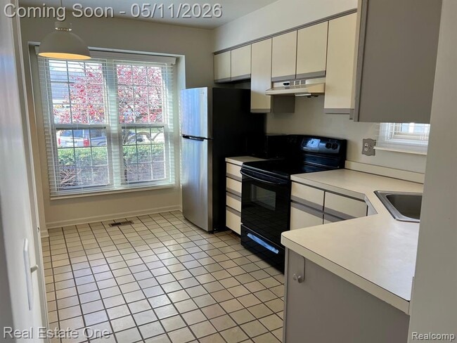 Building Photo - 1629 Glenbrooke Ct