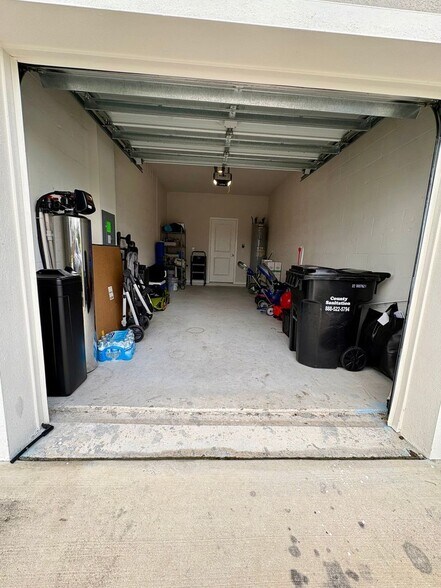 Building Photo - 5489 Elmview Xing