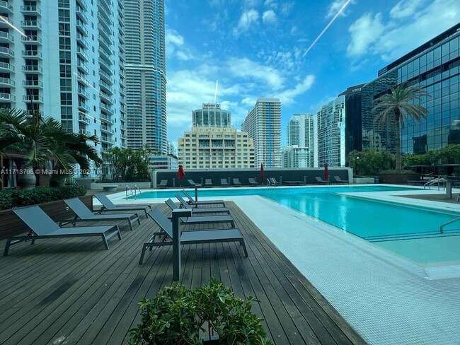 Building Photo - 1080 Brickell Ave