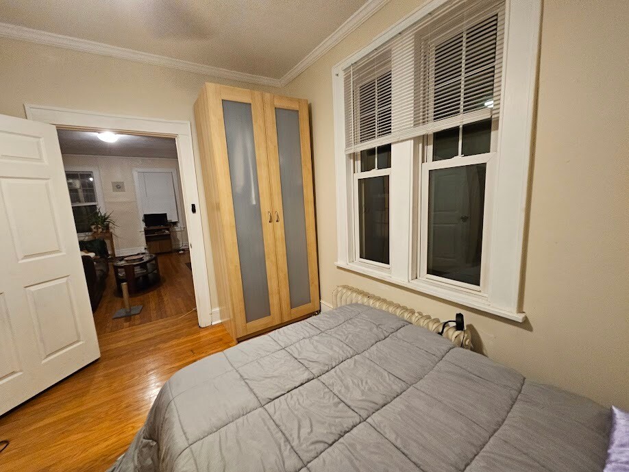 Building Photo - 286 Western Ave