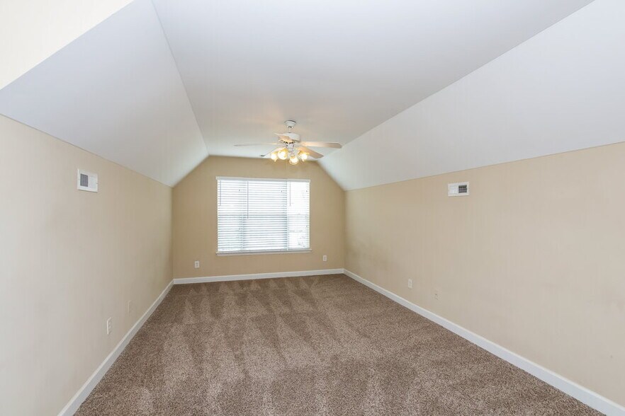 Building Photo - 4215 Sebring Ct SW