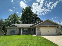 Building Photo - 333 Lyle Curtis Cir