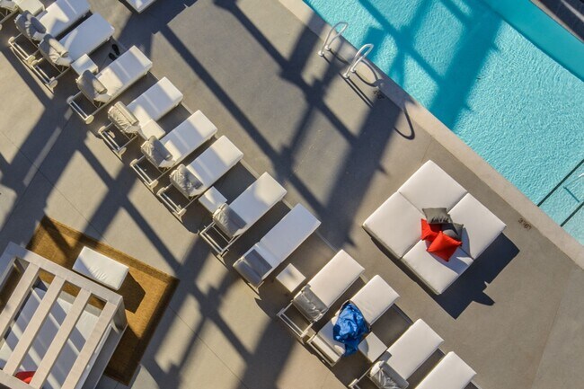 Building Photo - Veer Towers 1407E- Strip/City Views from this Stunning 1 bd/1ba Residence