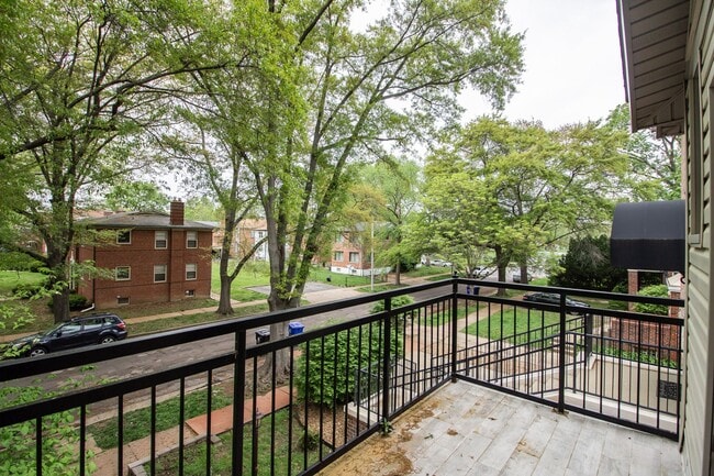 Building Photo - 846 Pennsylvania Ave