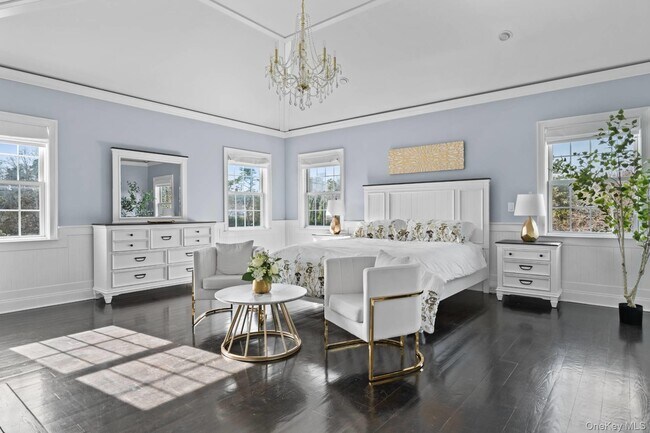 Building Photo - 490 Montauk Hwy