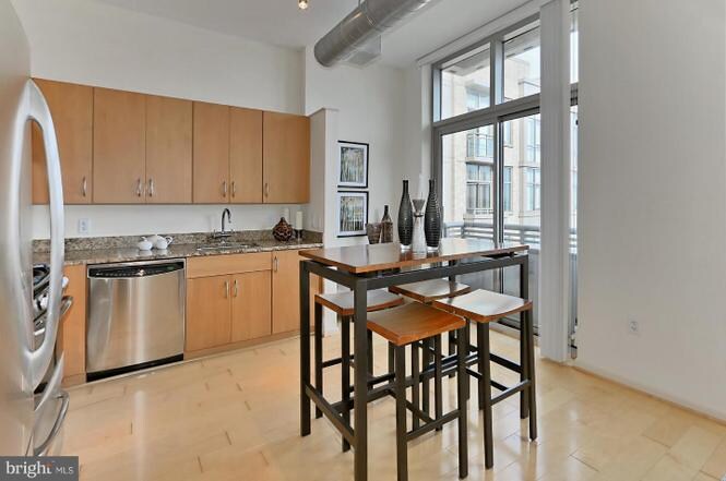 Building Photo - 811 4th St NW