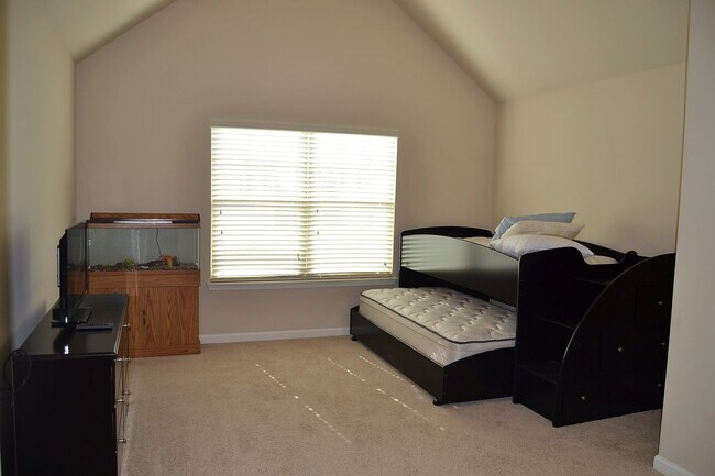 Building Photo - 516 Sagebrush Trail