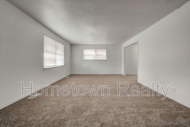 Building Photo - 821 NE 81st St