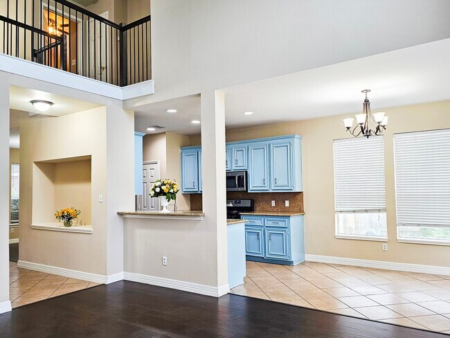 Building Photo - 20810 Balmoral Glen Ln