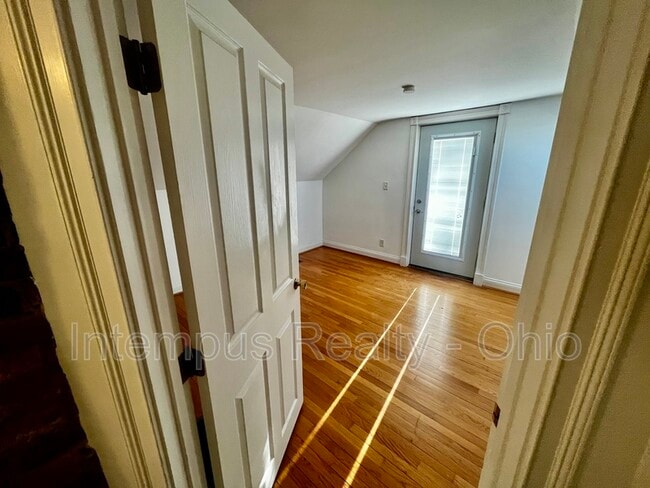 Building Photo - 3724 Stevens Pl