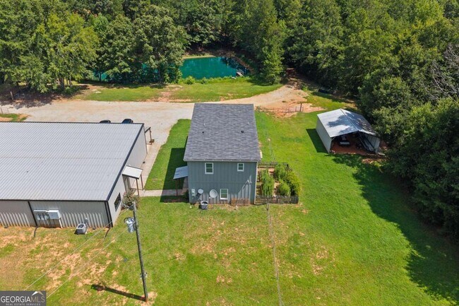 Building Photo - 221 Columbus Dr