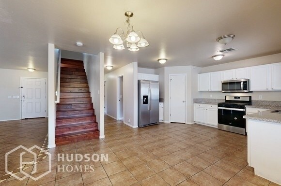 Building Photo - NOW AVAILABLE! - 12541 W Bloomfield Rd, El...