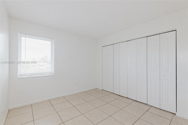 Building Photo - 2020 NW 119th St