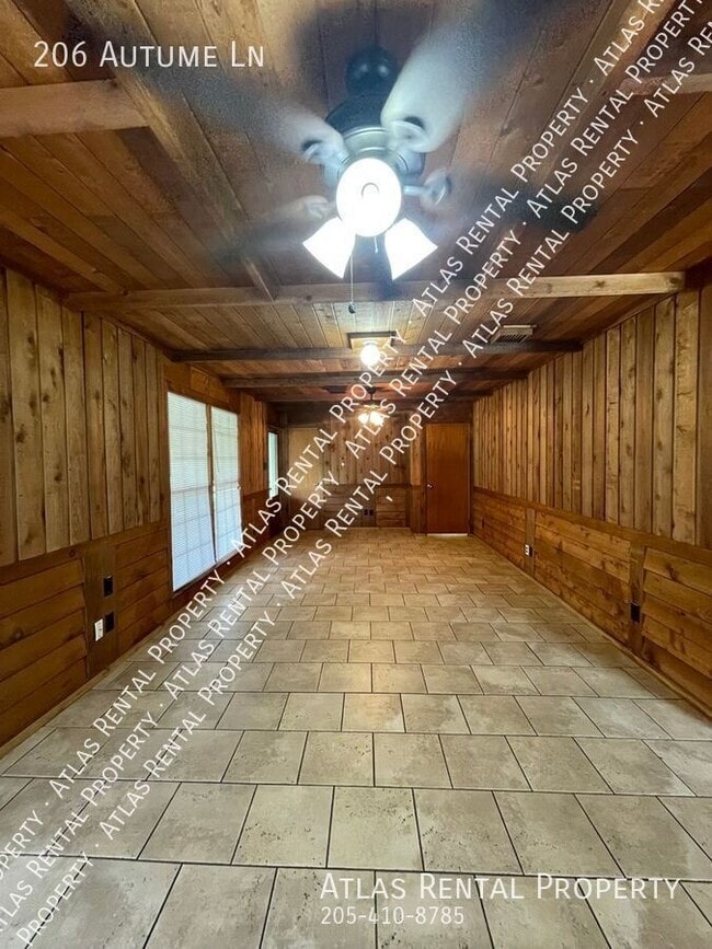 Building Photo - 206 Autume Ln