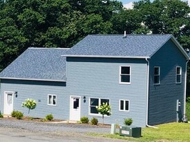 Building Photo - 118 Birdseye View Dr