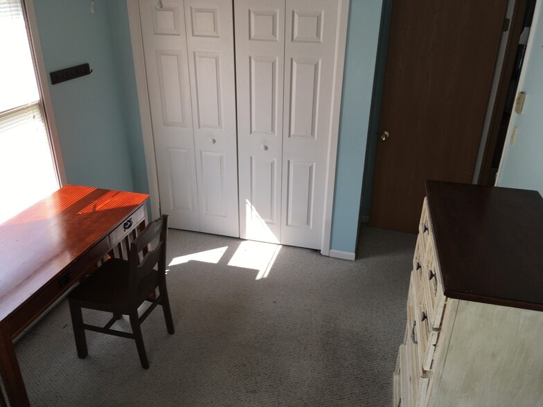 Bedroom 2 - 1528 Blue Course Dr