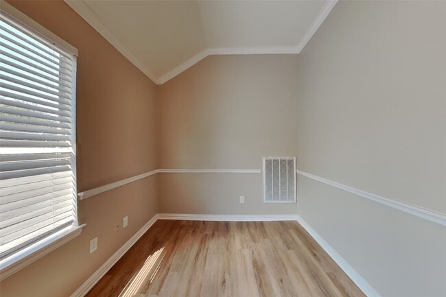 Building Photo - 3326 Beacon View Ct